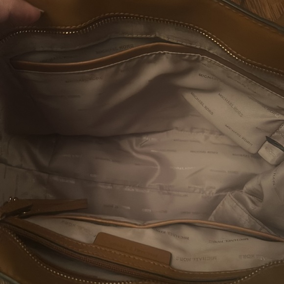 Michael Michael Kors Whitney Small Logo Tote in Vanilla - Picture 15 of 15